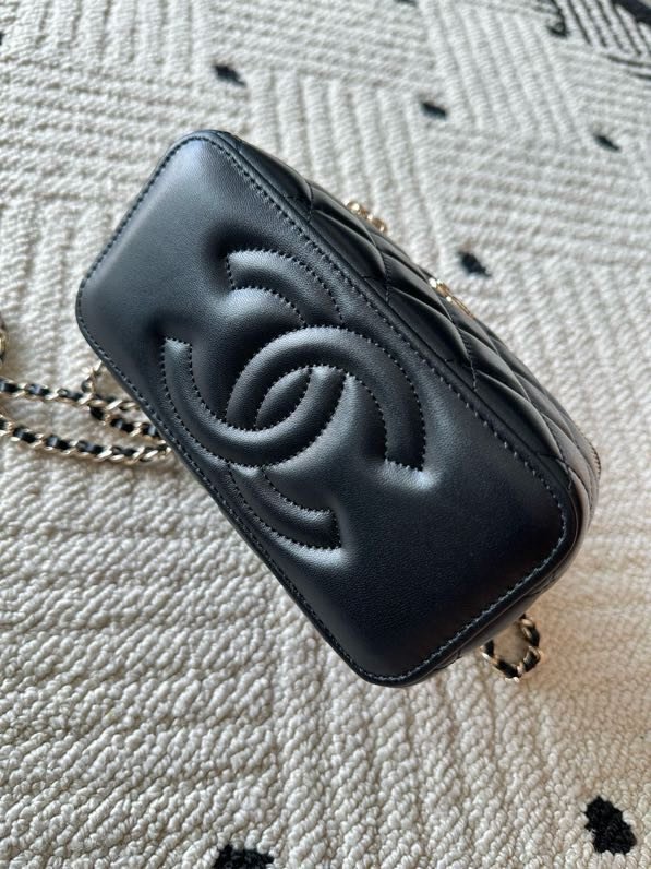 Сумка Chanel Vanity 17 см с гладкой кожей фото 5