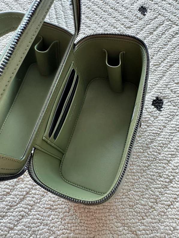 Сумка Chanel Vanity 17 см з гладкою шкірою фото 6