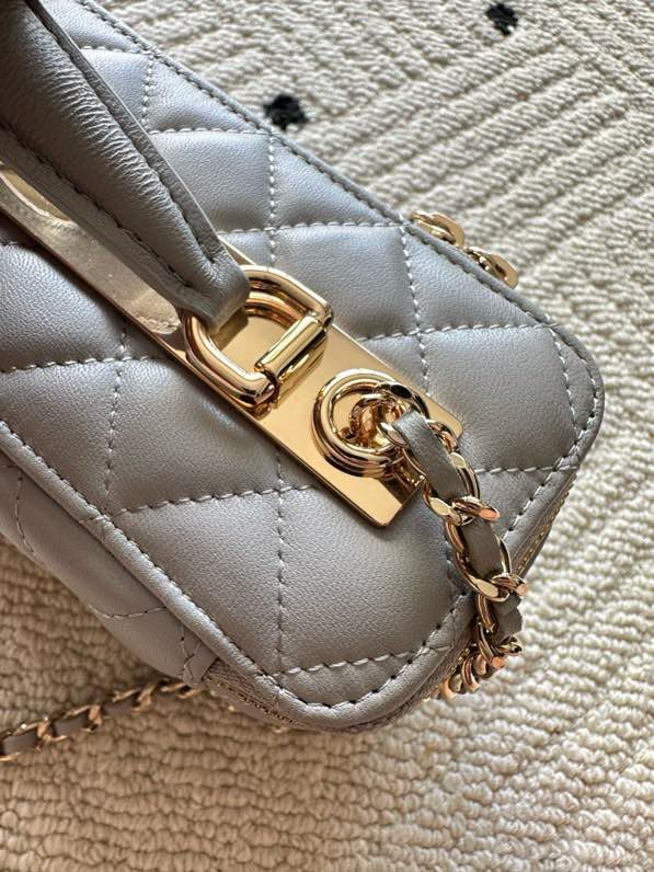 Сумка Chanel Vanity 17 см с гладкой кожей фото 7