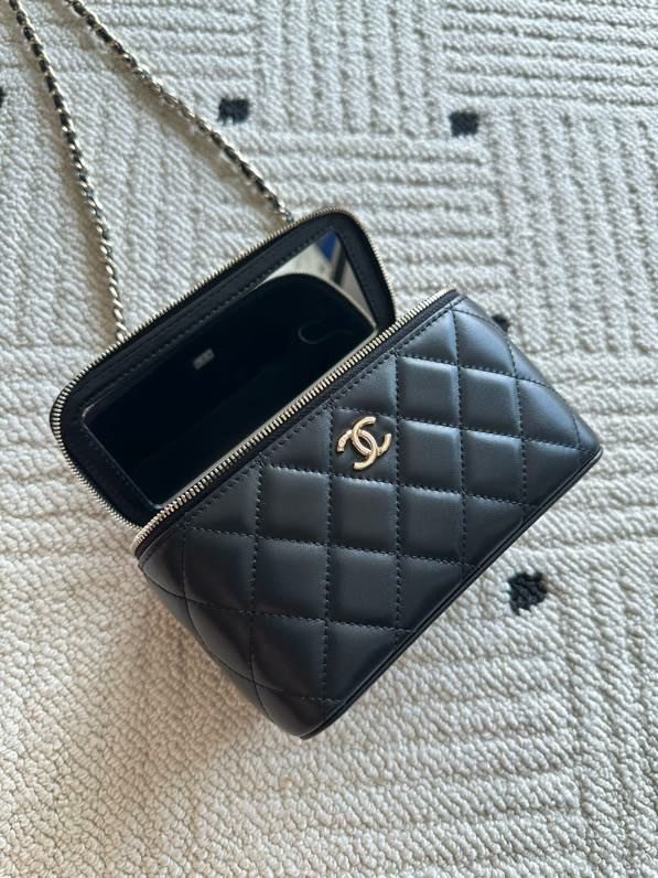 Сумка Chanel Vanity 17 см с гладкой кожей фото 7