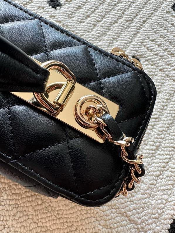 Сумка Chanel Vanity 17 см с гладкой кожей фото 8