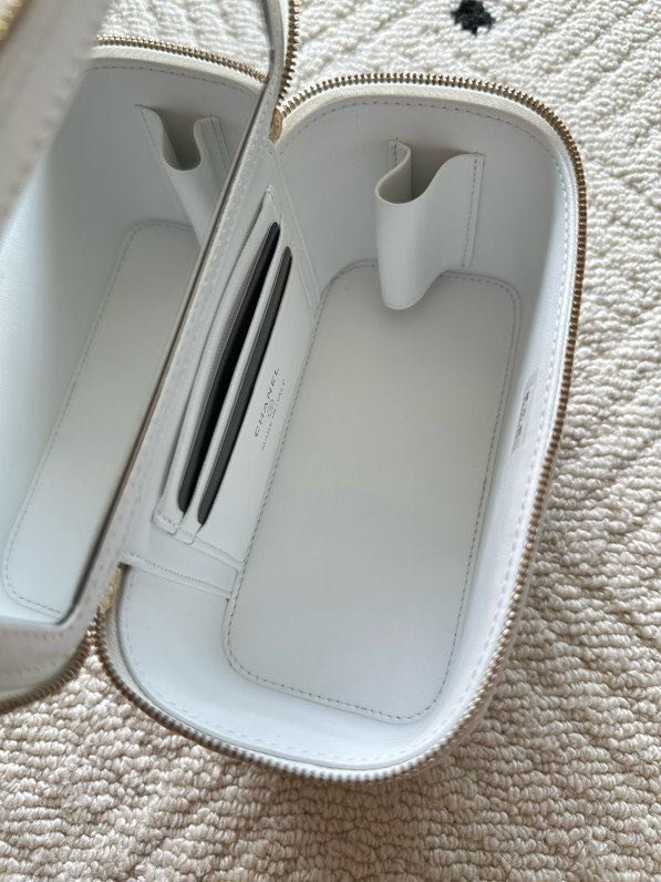 Сумка Chanel Vanity 17 см з гладкою шкірою фото 8