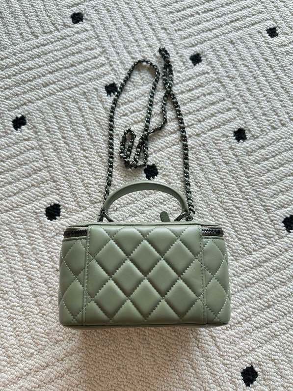 Сумка Chanel Vanity 17 см з гладкою шкірою фото 9