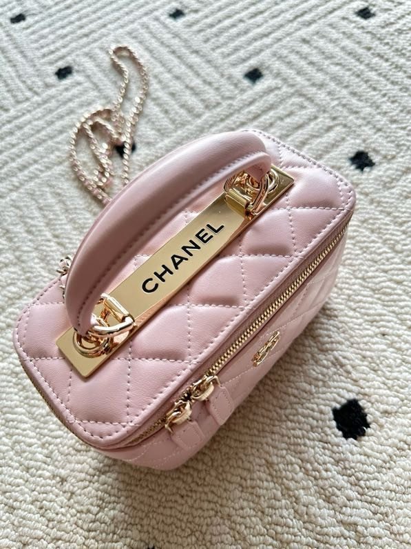 Сумка Chanel Vanity 17 см з гладкою шкірою фото 9