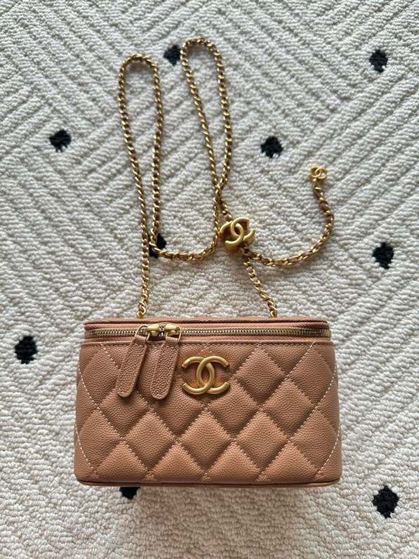Сумка Chanel Vanity 17 см з зернистої шкірою