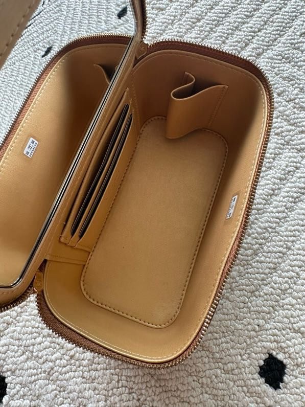 Сумка Chanel Vanity 17 см з зернистої шкірою фото 3