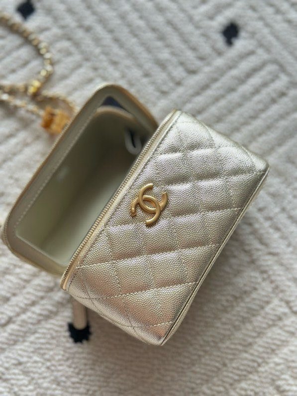 Сумка Chanel Vanity 17 см с зернистой кожей фото 3