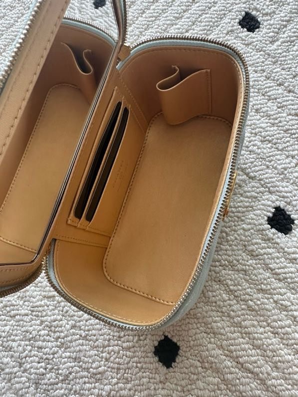 Сумка Chanel Vanity 17 см с зернистой кожей фото 3