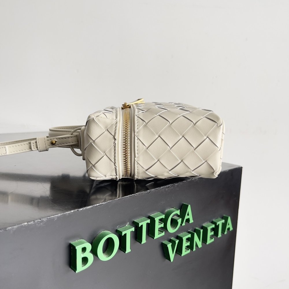 Сумка через плечо Bottega Veneta Spring кожаная 22 см фото 2