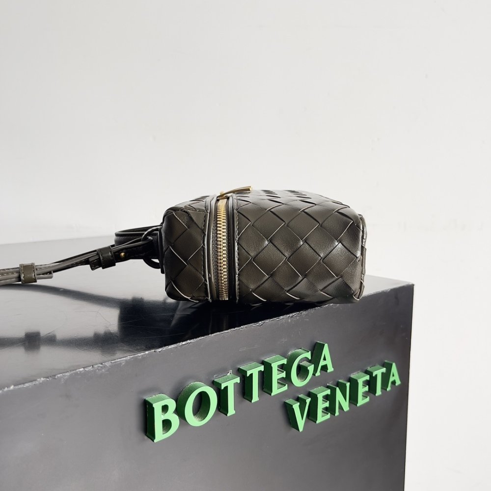 Сумка через плечо Bottega Veneta Spring кожаная 22 см фото 2