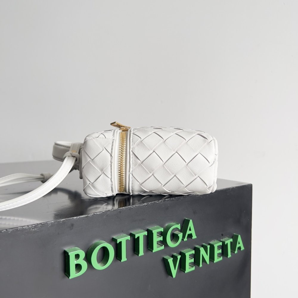 Сумка через плечо Bottega Veneta Spring кожаная 22 см фото 2