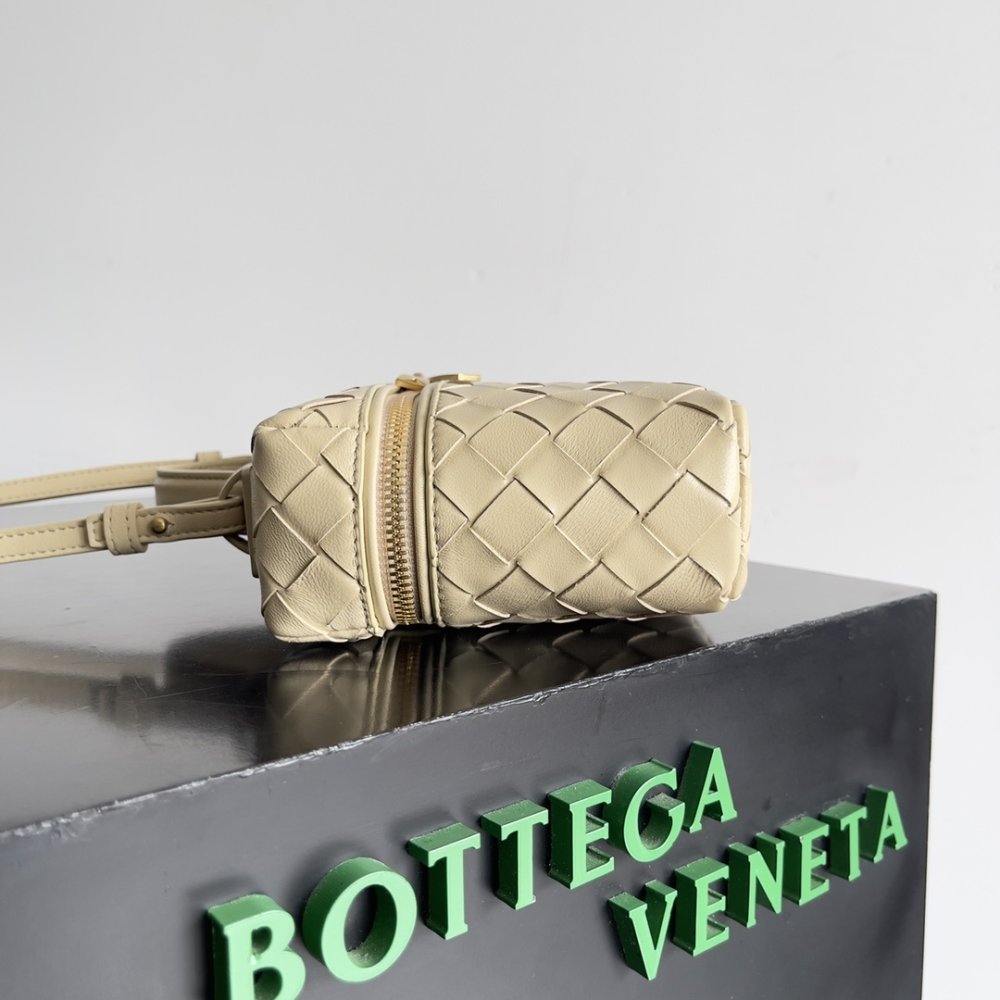 Сумка через плечо Bottega Veneta Spring кожаная 22 см фото 2