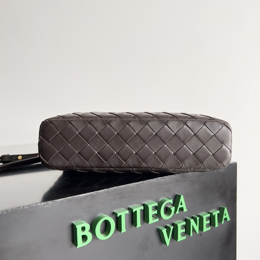 Сумка через плечо Bottega Veneta Spring кожаная 22 см фото 3