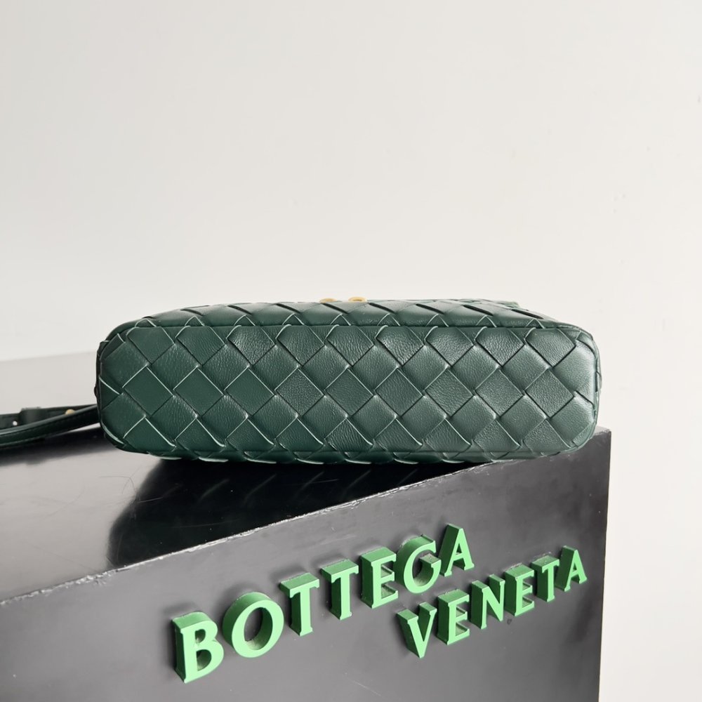 Сумка через плечо Bottega Veneta Spring кожаная 22 см фото 3