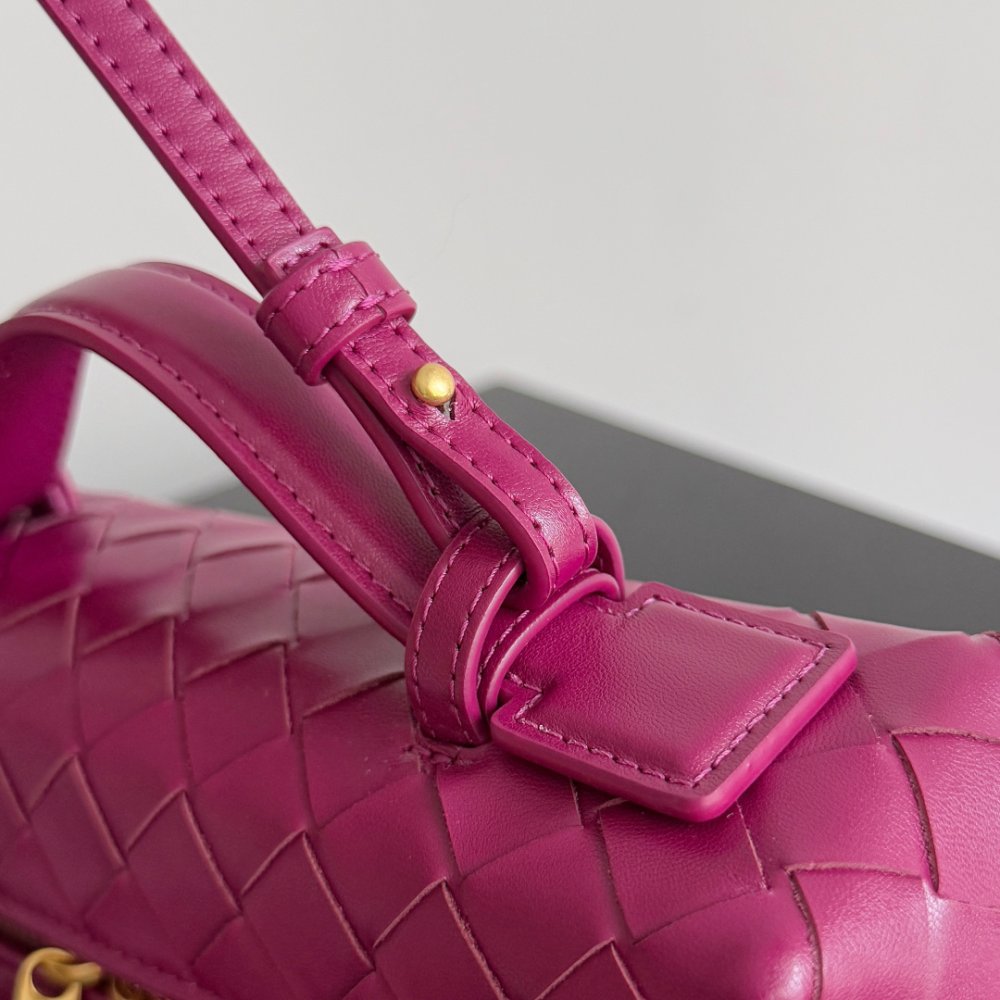 A bag across shoulder Bottega Veneta Spring leather 22 cm фото 4