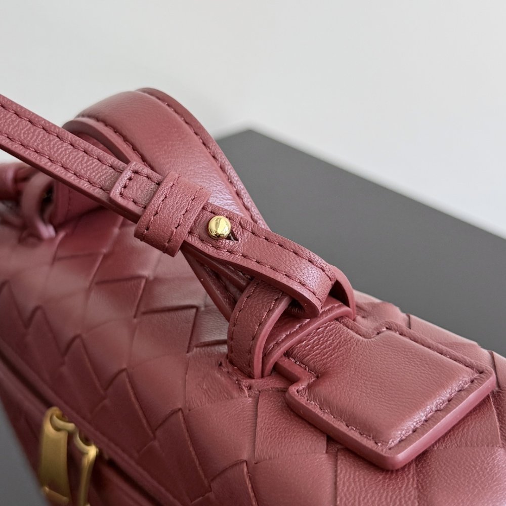 A bag across shoulder Bottega Veneta Spring leather 22 cm фото 4