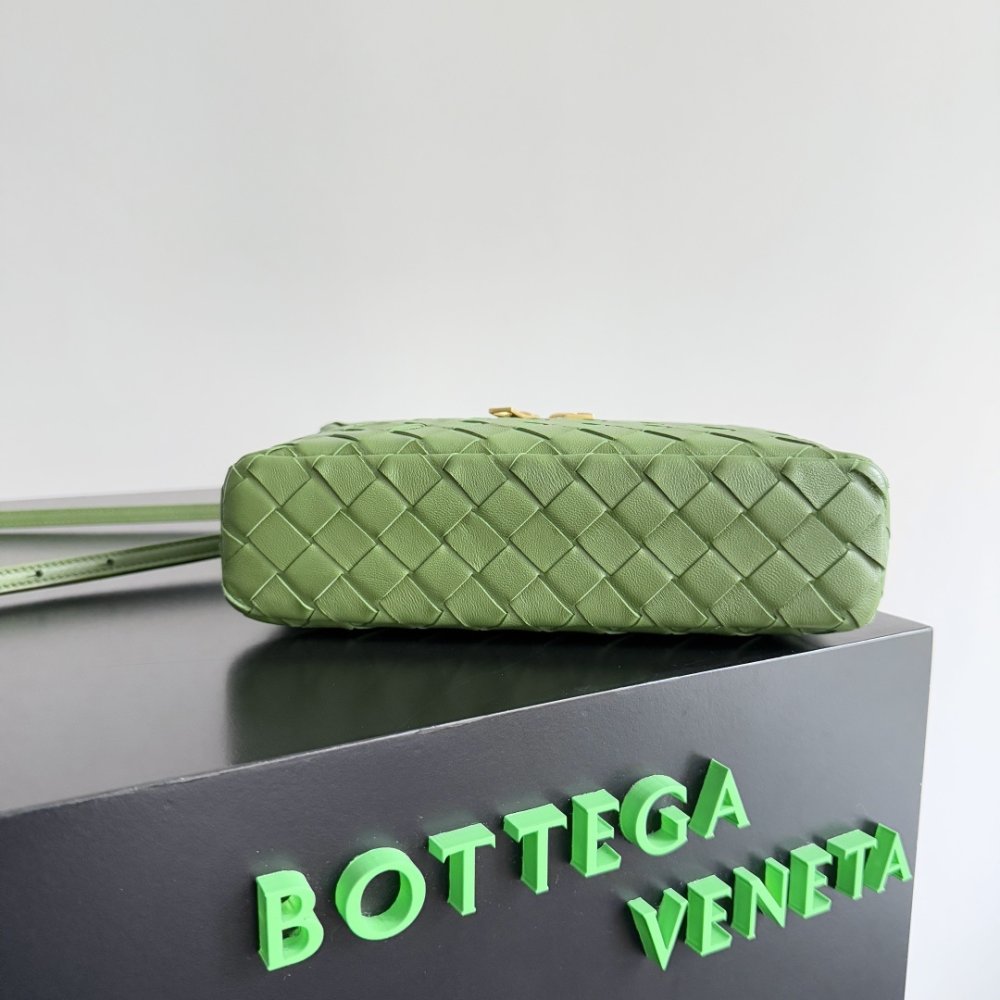 Сумка через плечо Bottega Veneta Spring кожаная 22 см фото 4
