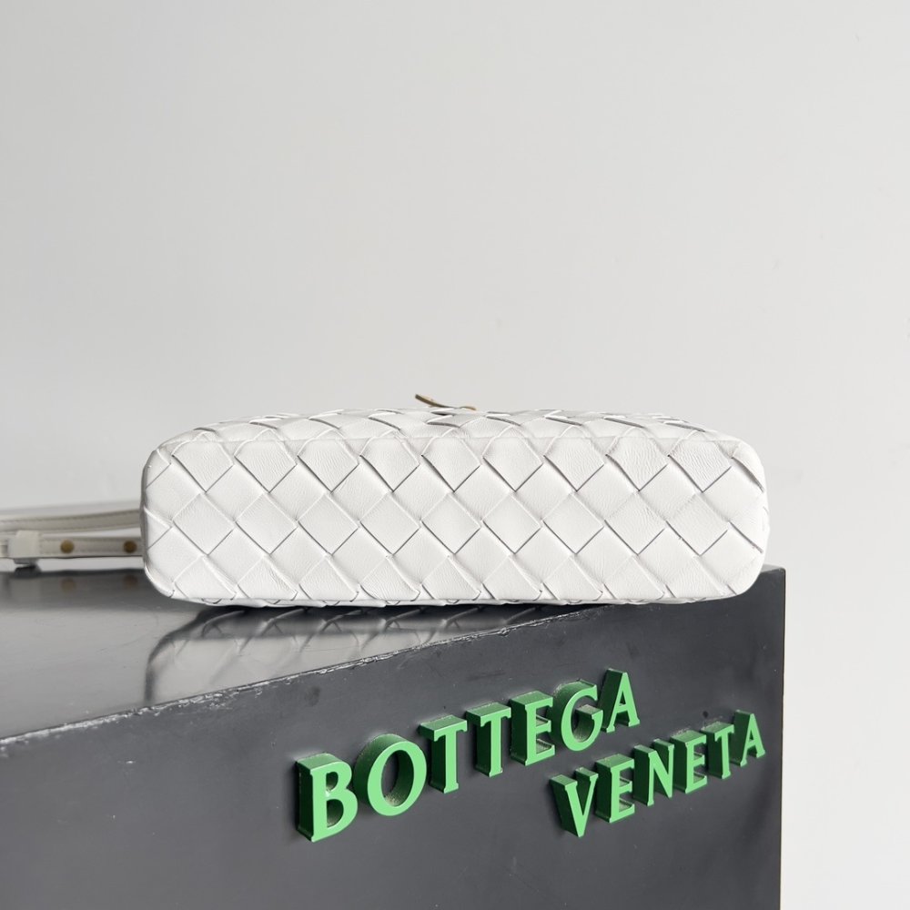 Сумка через плечо Bottega Veneta Spring кожаная 22 см фото 4