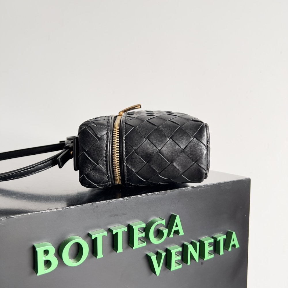 Сумка через плечо Bottega Veneta Spring кожаная 22 см фото 4