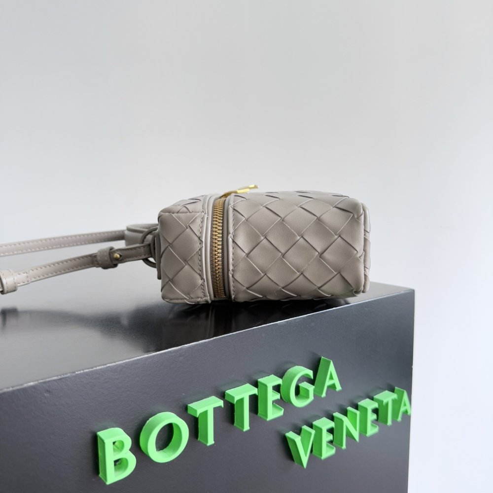 Сумка через плечо Bottega Veneta Spring кожаная 22 см фото 5