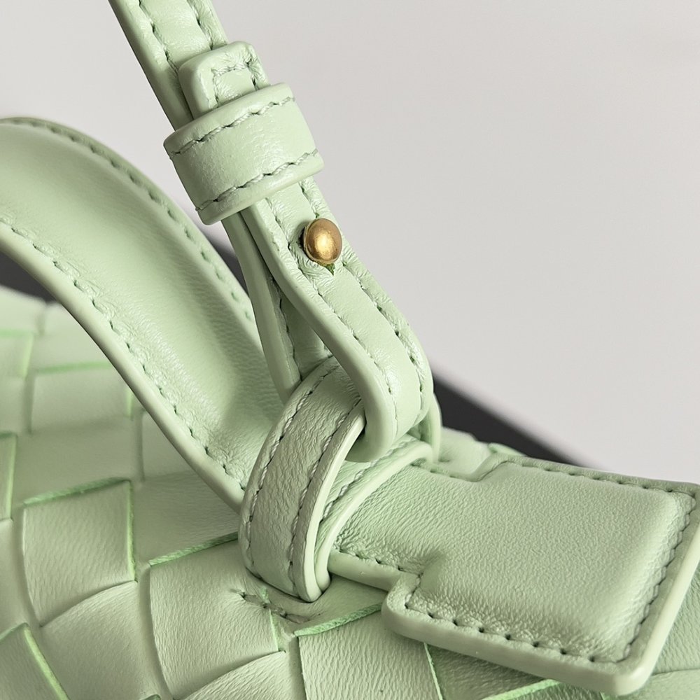 Сумка через плечо Bottega Veneta Spring кожаная 22 см фото 5