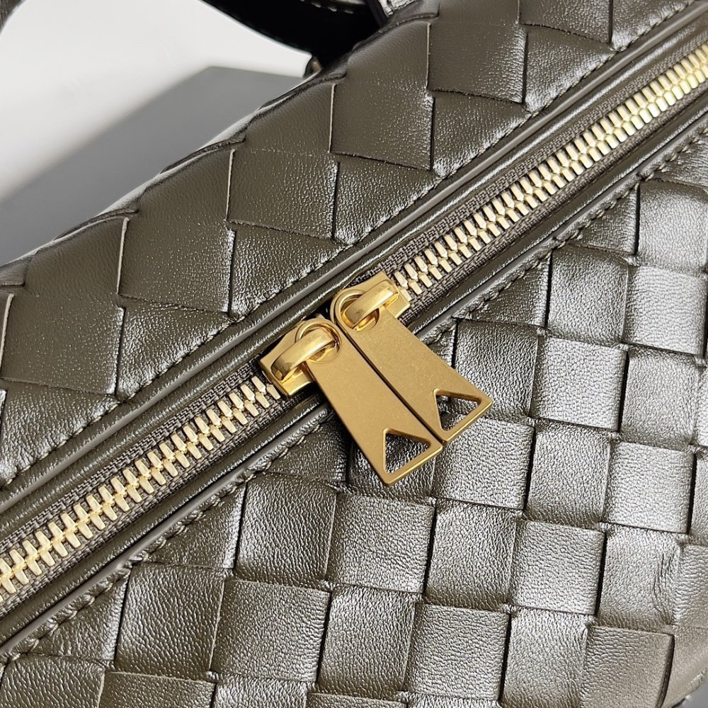 Сумка через плечо Bottega Veneta Spring кожаная 22 см фото 6