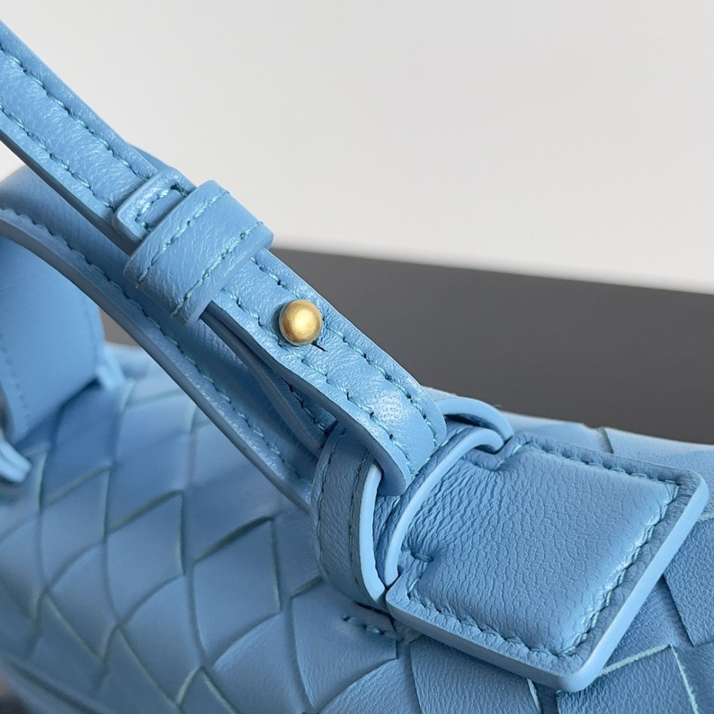 A bag across shoulder Bottega Veneta Spring leather 22 cm фото 6