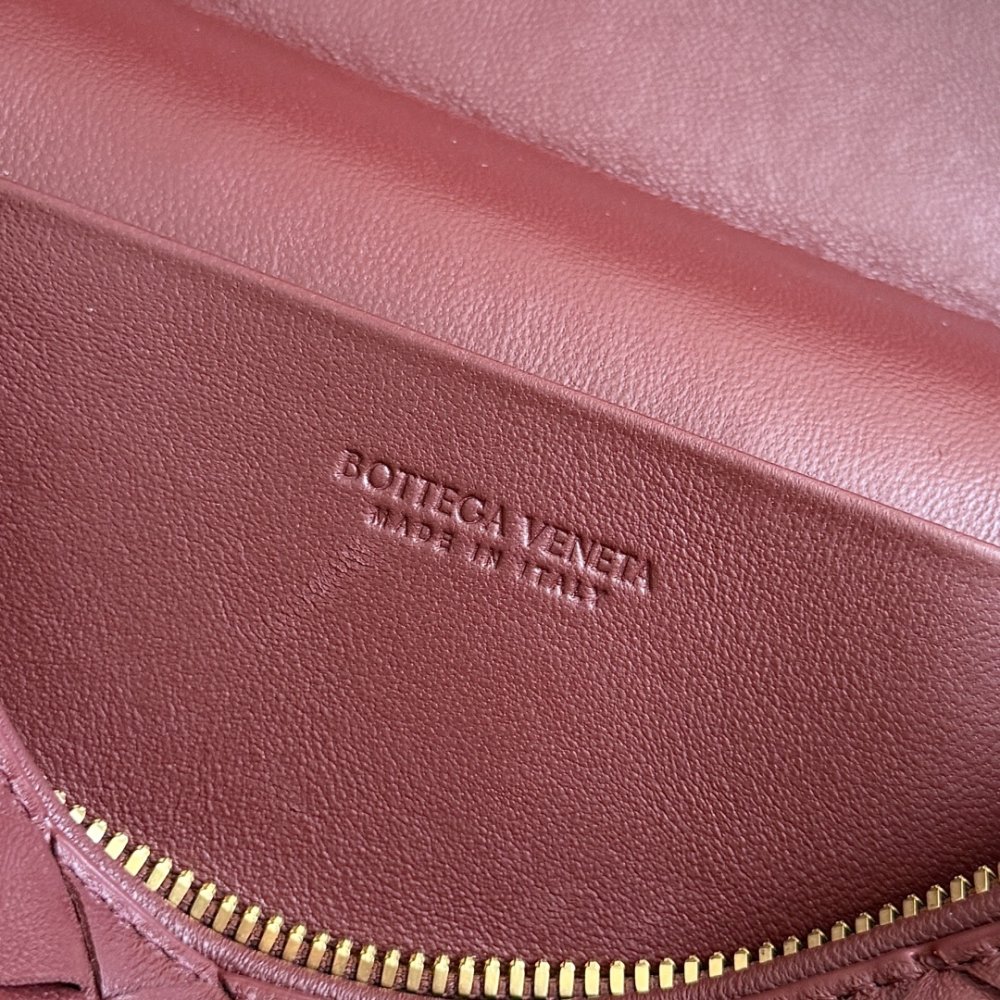 A bag across shoulder Bottega Veneta Spring leather 22 cm фото 7