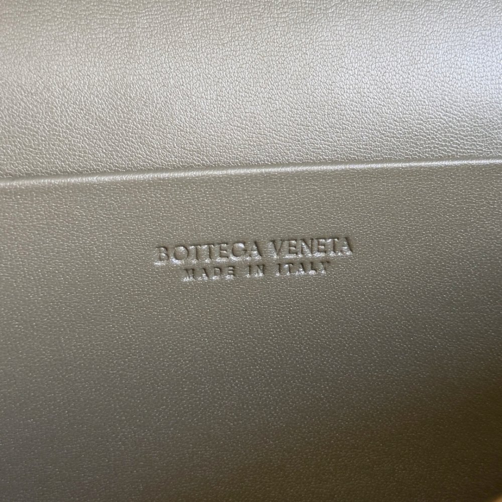 Сумка через плечо Bottega Veneta Spring кожаная 22 см фото 8