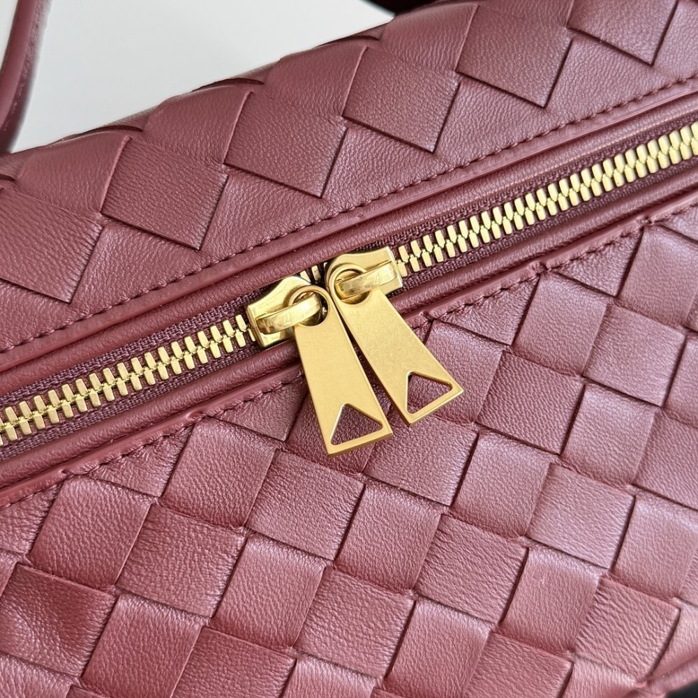 A bag across shoulder Bottega Veneta Spring leather 22 cm фото 8