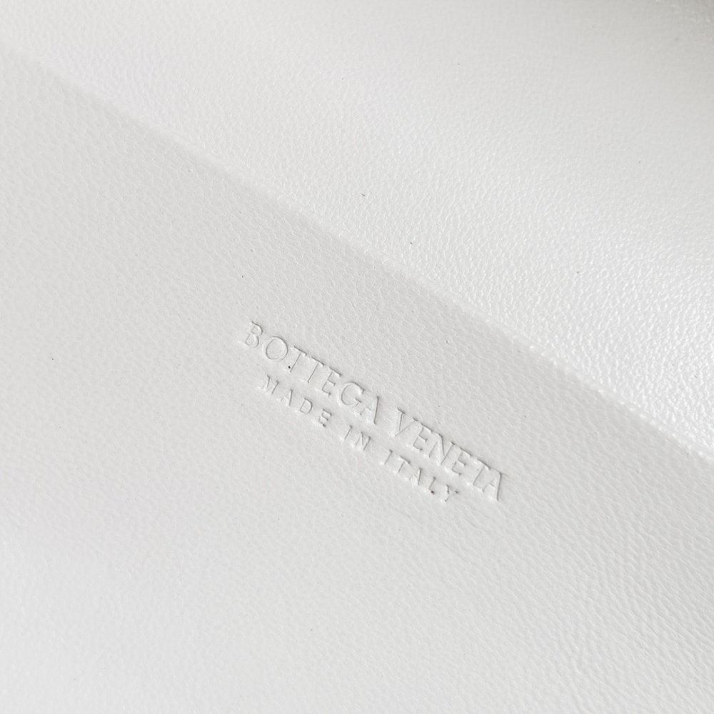 Сумка через плечо Bottega Veneta Spring кожаная 22 см фото 8