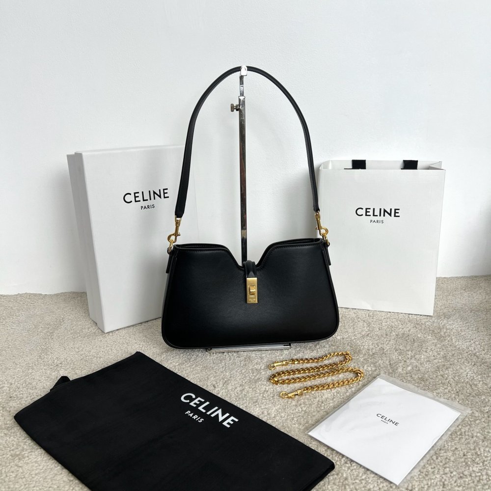 A bag across shoulder CAMILLE 16 SOFT