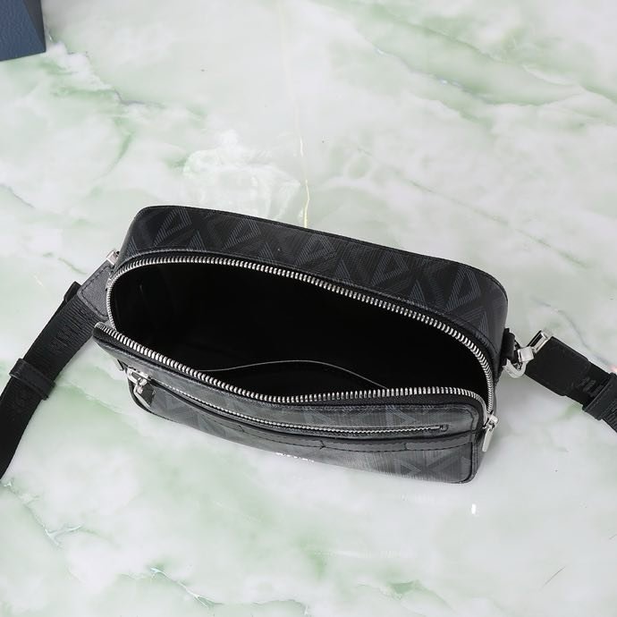Сумка через плечо Dior Homme Camera 22 см фото 4