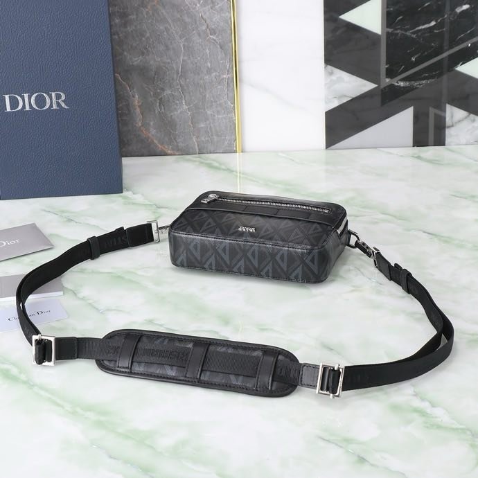 Сумка через плечо Dior Homme Camera 22 см фото 5
