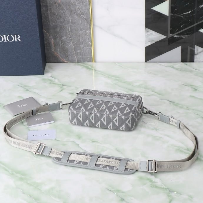 Сумка через плечо Dior Homme Camera 22 см фото 8