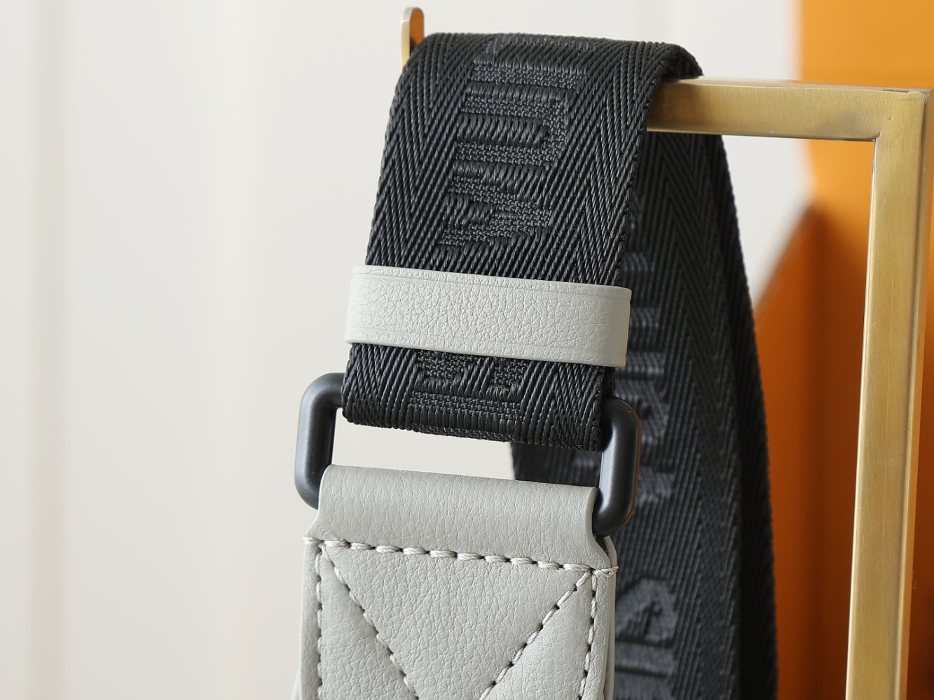 Сумка через плечо Duo кожаная фото 5