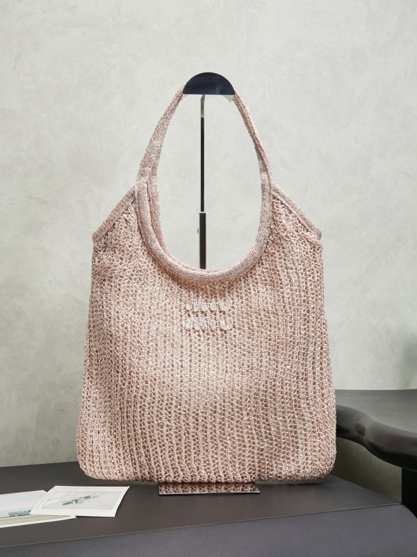 A bag across shoulder Ivy 35 cm