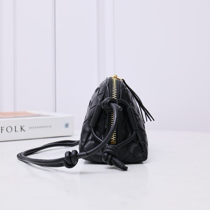 A bag across shoulder leather 18 cm Black фото 3