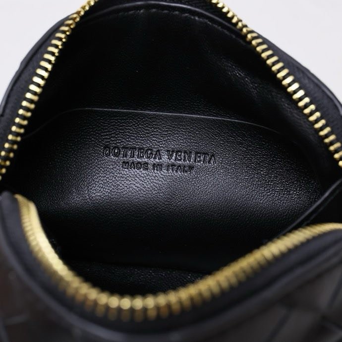 A bag across shoulder leather 18 cm Black фото 6