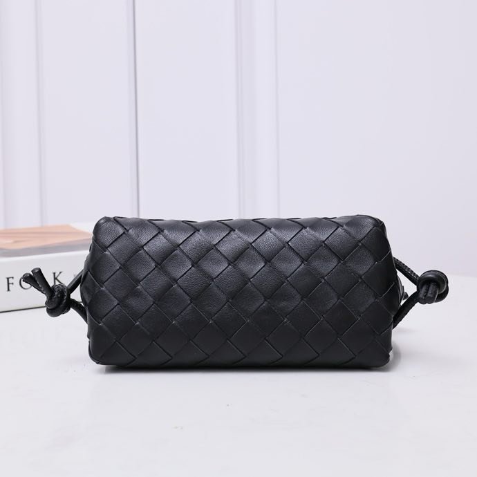 A bag across shoulder leather 18 cm Black фото 7