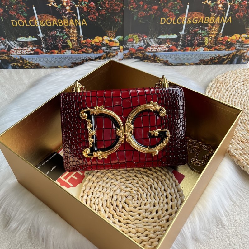 A bag across shoulder leather 21 cm