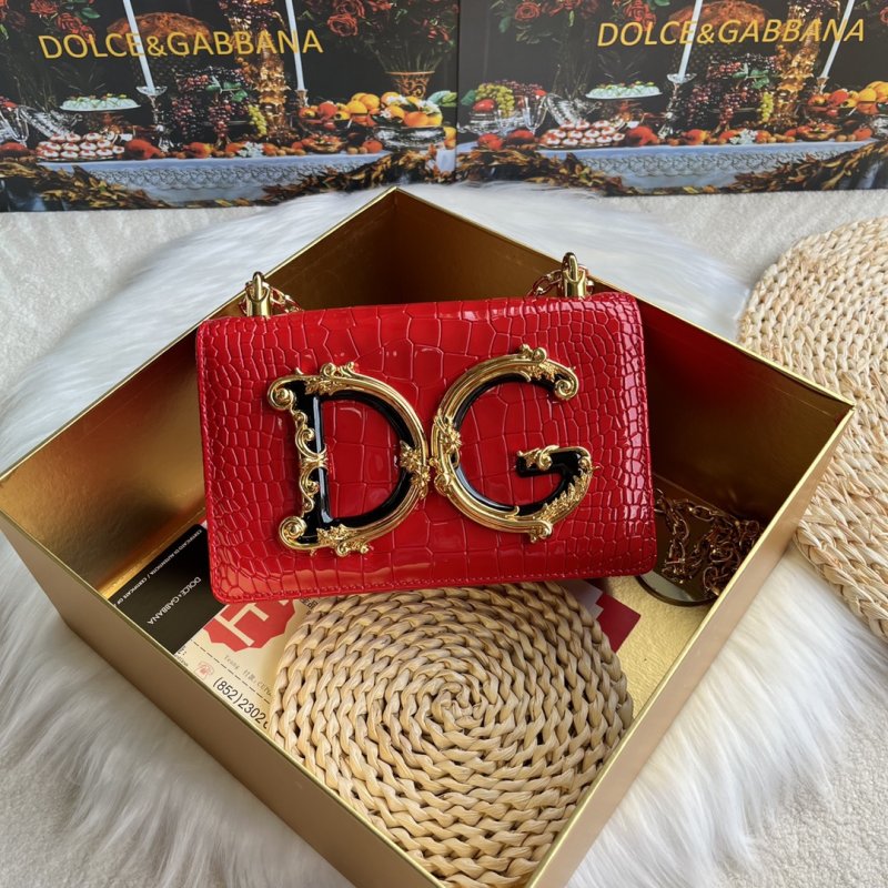 A bag across shoulder leather 21 cm