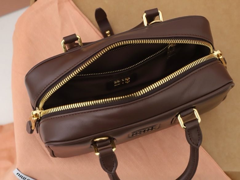 Сумка через плечо кожаная 5BB142 22 см фото 9