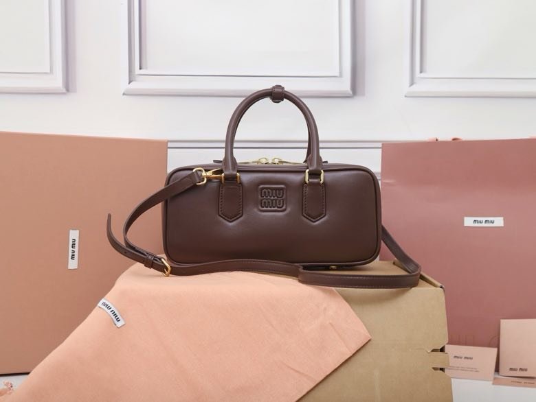 Сумка через плечо кожаная 5BB148 27 см