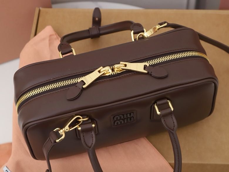 Сумка через плечо кожаная 5BB148 27 см фото 7