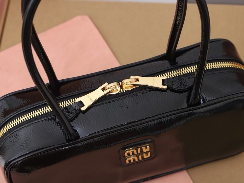 Сумка через плечо кожаная 5BB173 28 см фото 9