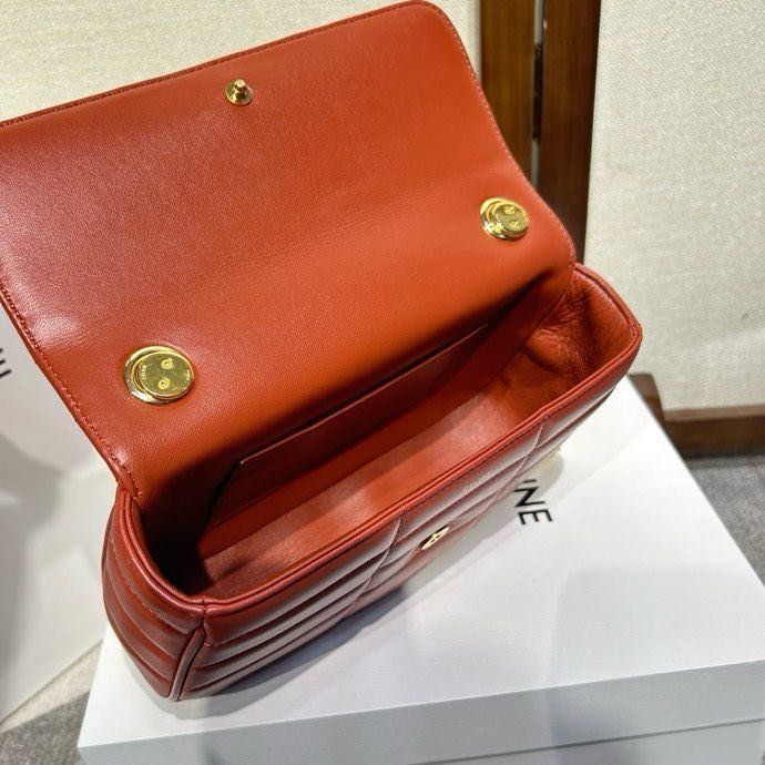 Сумка через плече шкіряна MATELASSE MONOCHROME 24 см фото 4