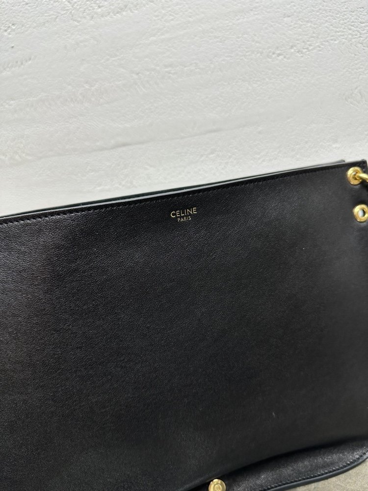 Сумка через плечо кожаная Triomphe Besace 32 см фото 6