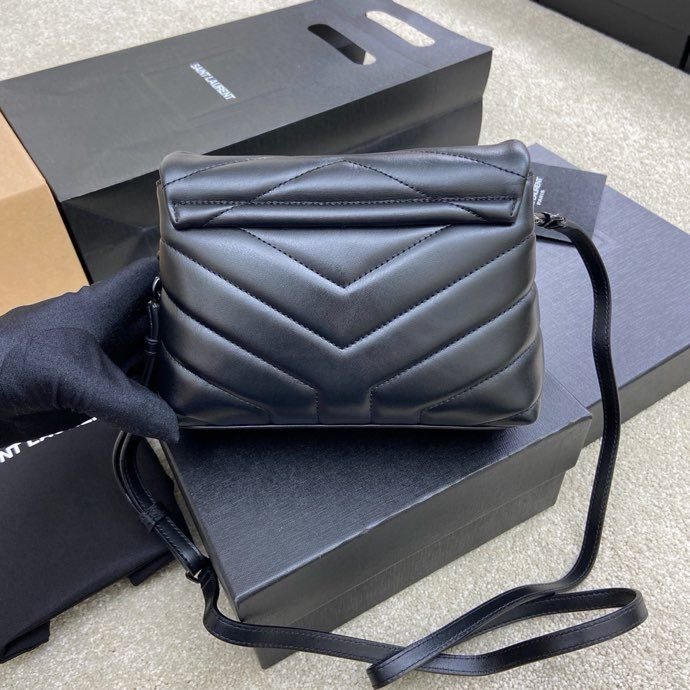 Сумка через плечо LouLou 20 см фото 4