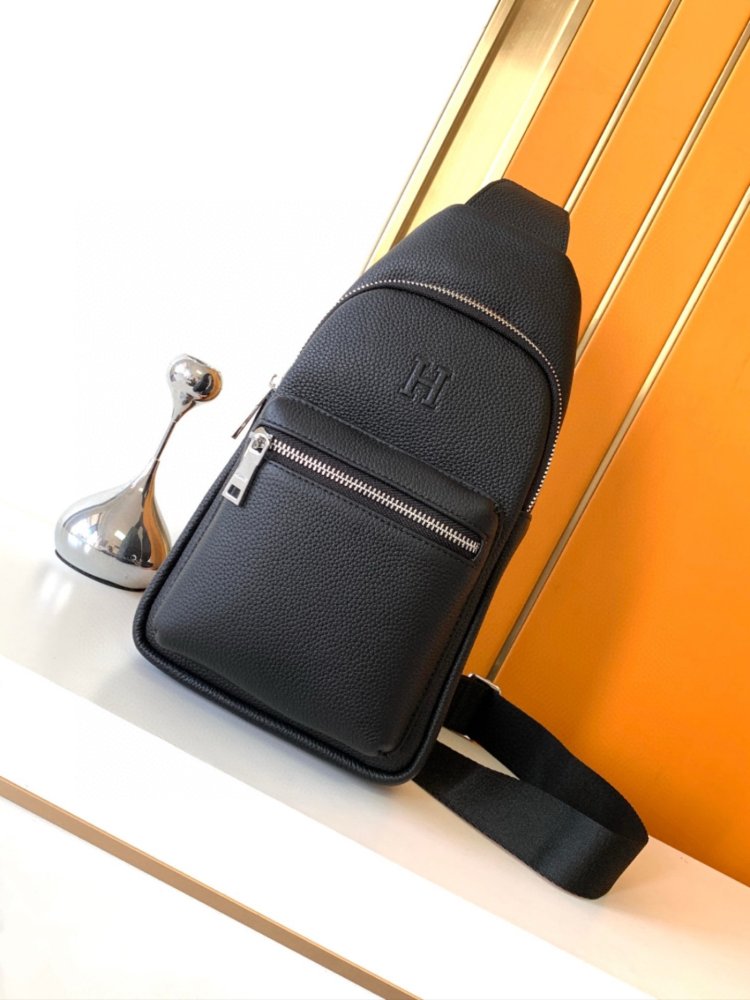 Сумка через плече чоловіча